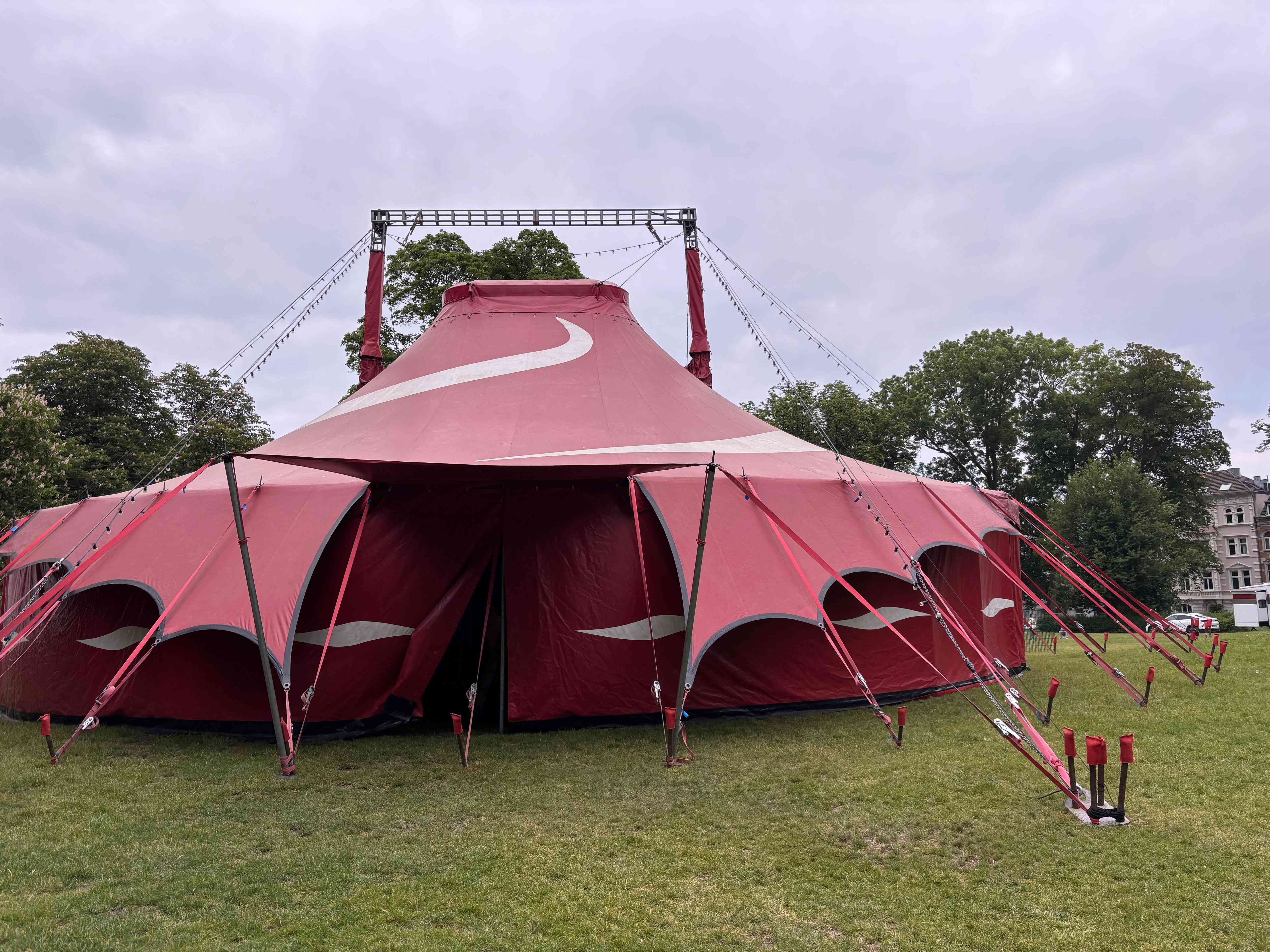 Aufbau Zirkus 2025 2